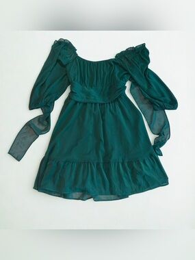 Women’s Emerald Green Puff-Sleeve Dress size L tie back